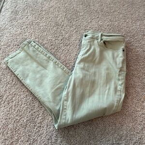 LLBean Women’s Classic Fit Gray Jeans

Size 12